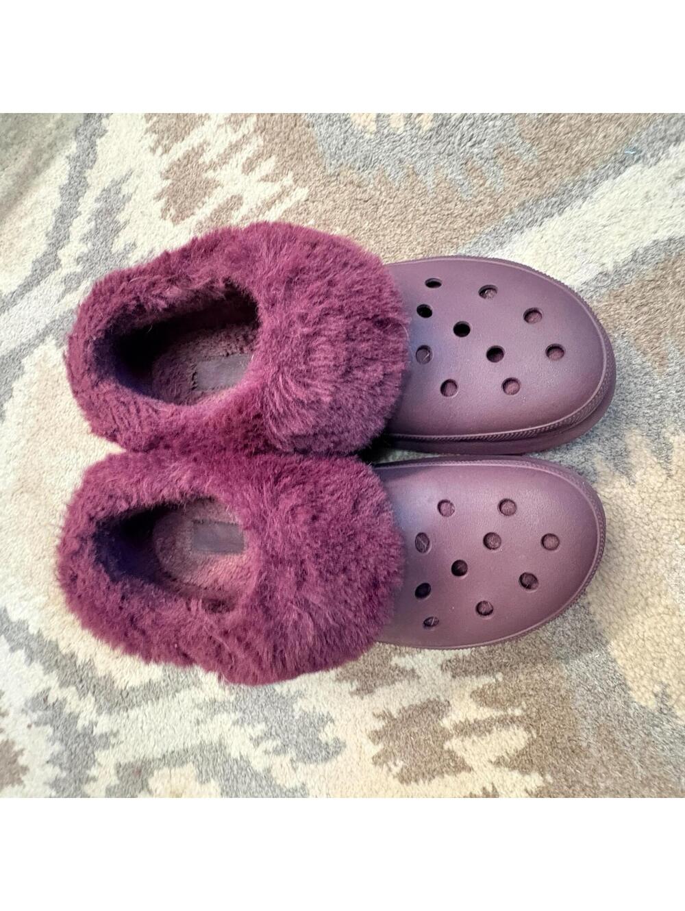 Crocs Furever Crush Lined Platform Clogs Men's Size 11 Dark Cherry
